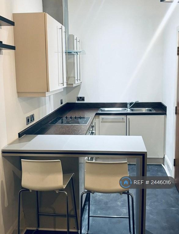 1 bedroom flat in Atlas Mill, Bolton, BL1 (1 bed) (#2446016)