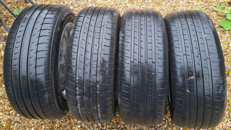 Four Skoda Yeti 16" alloy wheels and tyres, plus space saver wheel included.