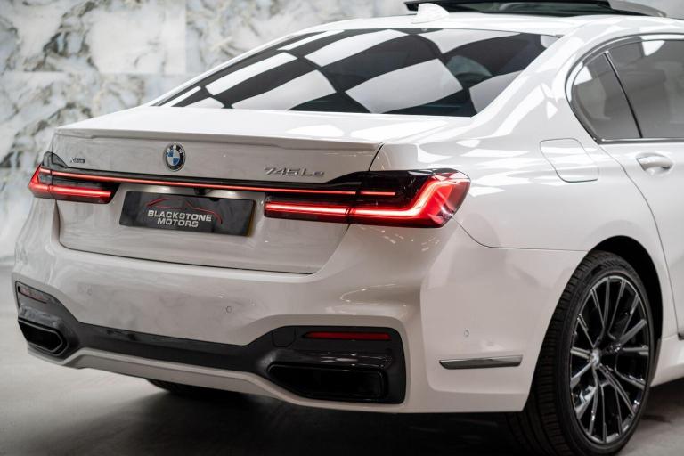  BMW 7 Series 3.0 745Le 12kWh M Sport Auto xDrive Euro 6 (s/s) 4dr Petrol/Electric Hybrid Automatic