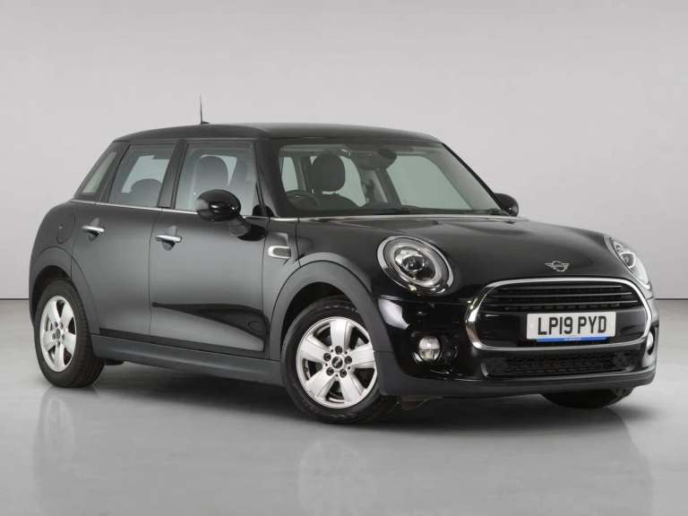 2019 MINI Hatch 1.5 Cooper Classic Hatchback 5dr Petrol Steptronic Euro 6 (s/s) (136 ps) Hatchbac...