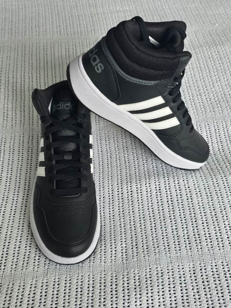 Adidas Unisex Kids Trainers Hoops MId k Size 5.5