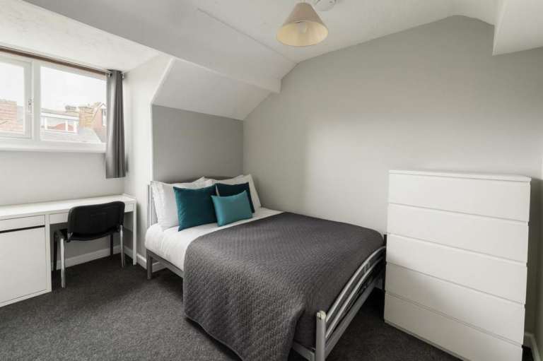 🏠**DSS HOUSING** DOUBLE ROOM in STOKE-ON-TRENT ** GOMS MILL ROAD, STOKE-ON-TRENT, ST3 2RF **🏠
