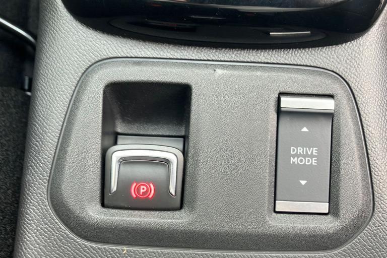  Vauxhall Corsa Electric 50kWh Ultimate Hatchback 5dr Electric Auto 136 ps