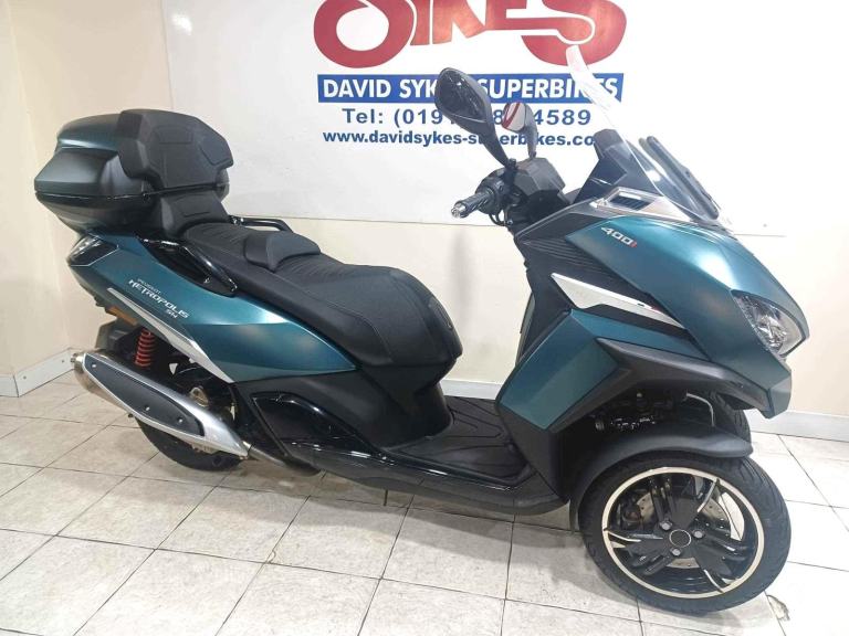 Peugeot Metropolis 400SW 24-REG ONLY 2052 MILES £7499.OTR 3 WHEELER 
