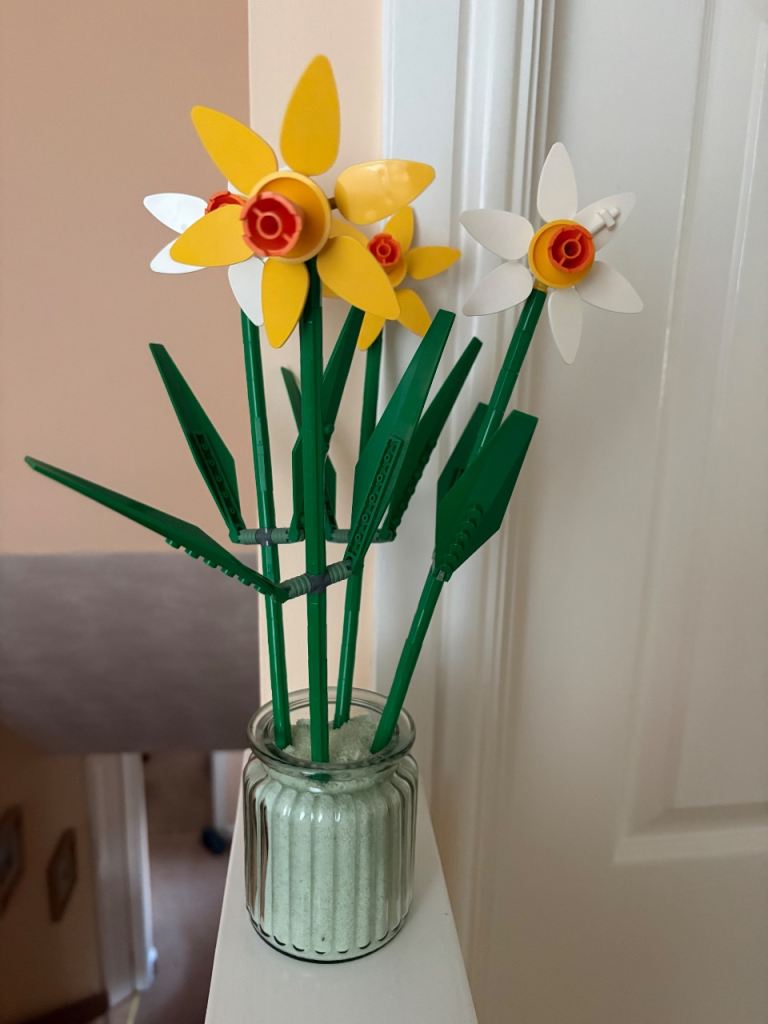 LEGO Daffodils (40646) Botanical Collection – Assembled, Boxed