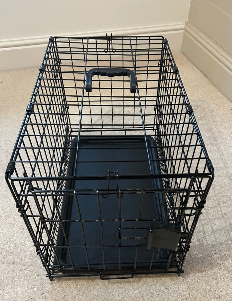 Metal Dog Crate with Tray, Durable and Foldable Dog Cage with Single Door, Black 56 x 33 x 41 cm