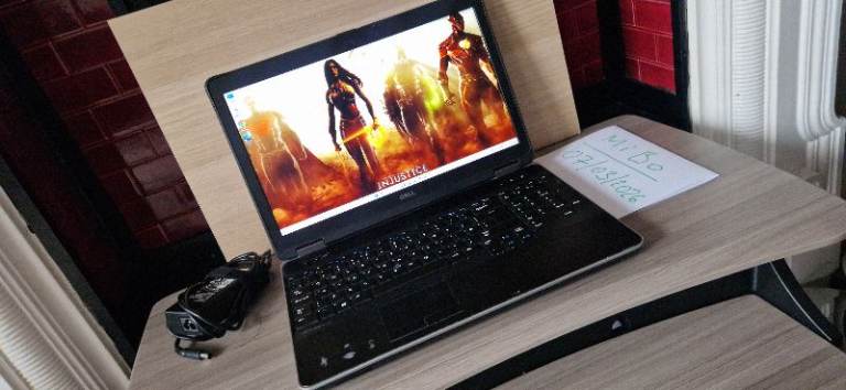 LIGHT GAMING MULTIMEDIA OFFICE 15.6" Core i7 16GB RAM RADEON 2GB graphics DELL Laptop PC Computer