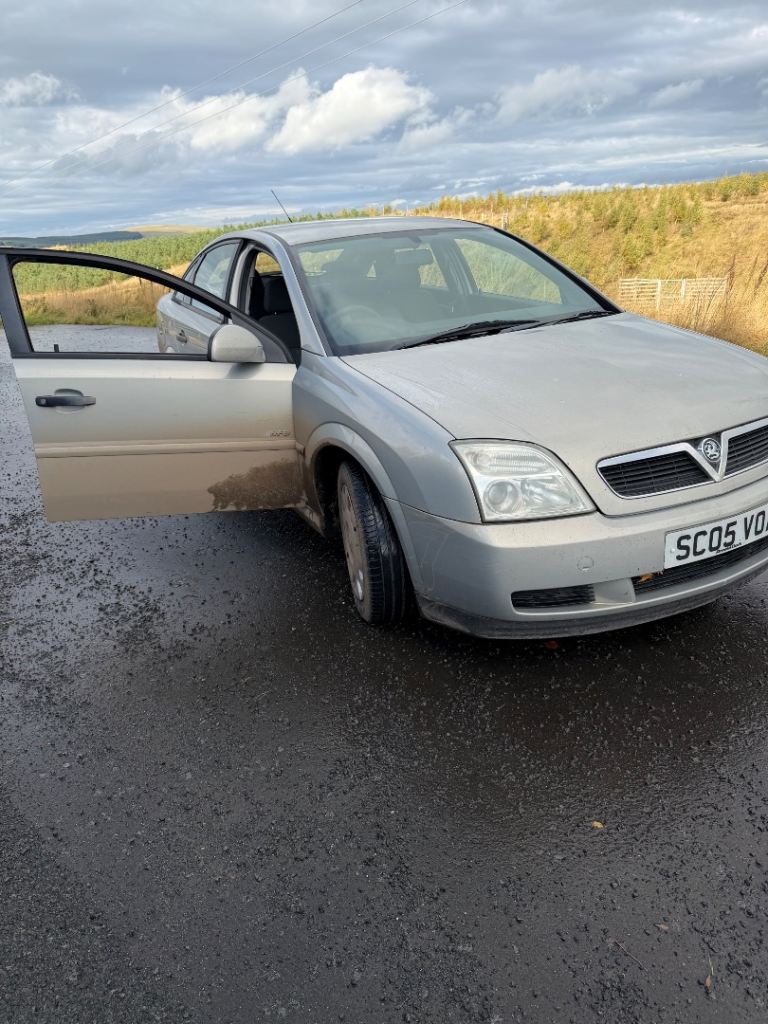 Vauxhall, VECTRA, Hatchback, 2005, Manual, 1796 (cc), 5 doors