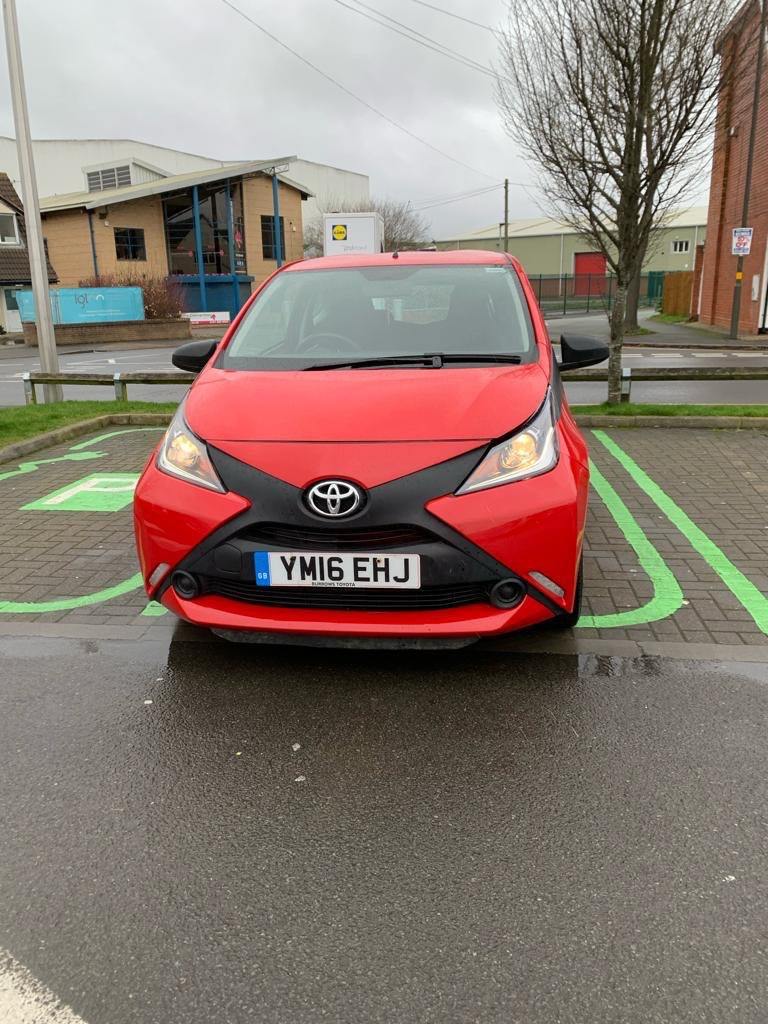 Toyota, AYGO, Hatchback, 2016, Manual, 998 (cc), 3 doors