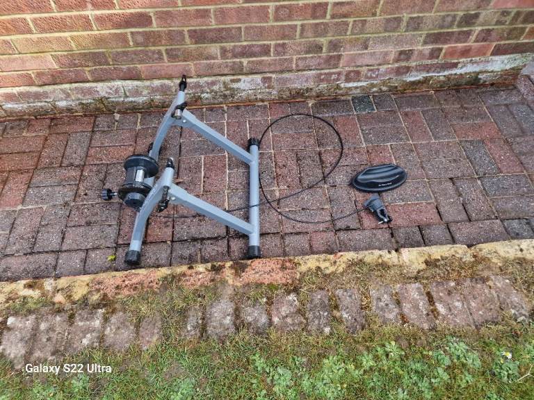 Bike rolling road trainer 