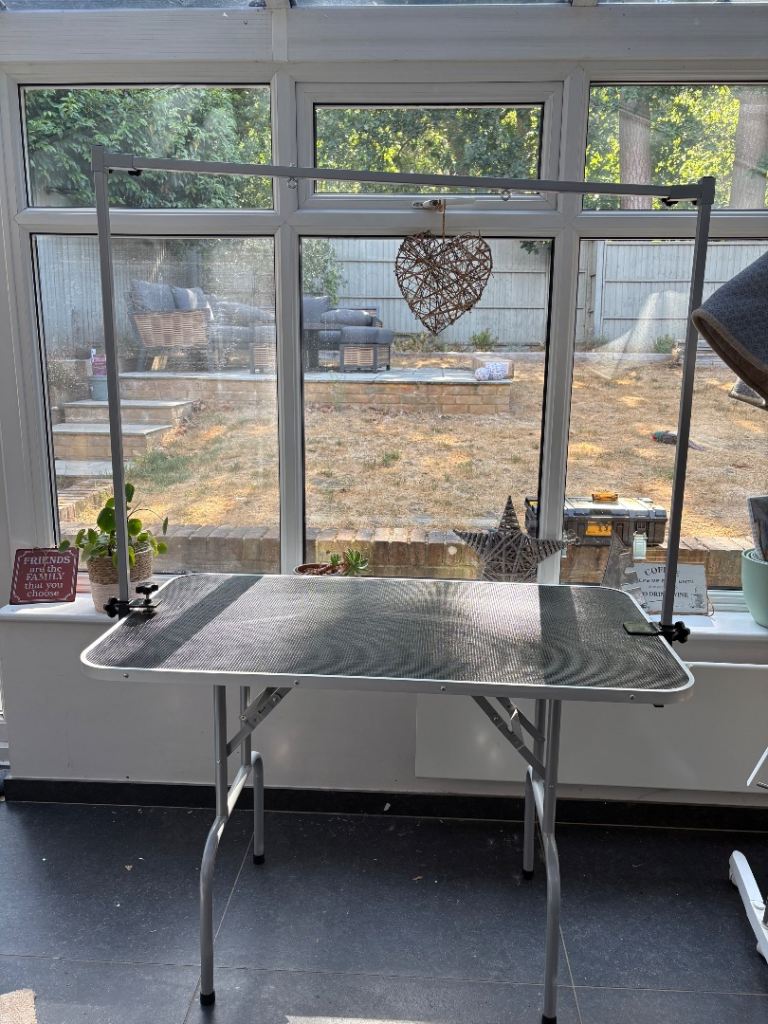 Pet Grooming Table