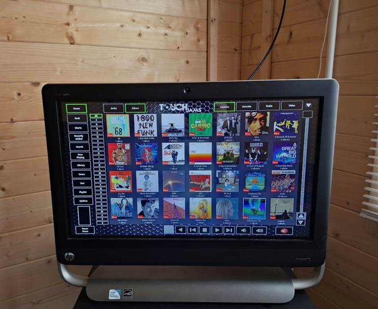 HP 23-inch Touchscreen PC Jukebox with 120,000 MP3s