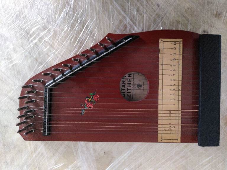 Vintage Gitara Zither Folk Instrument – Good Condition