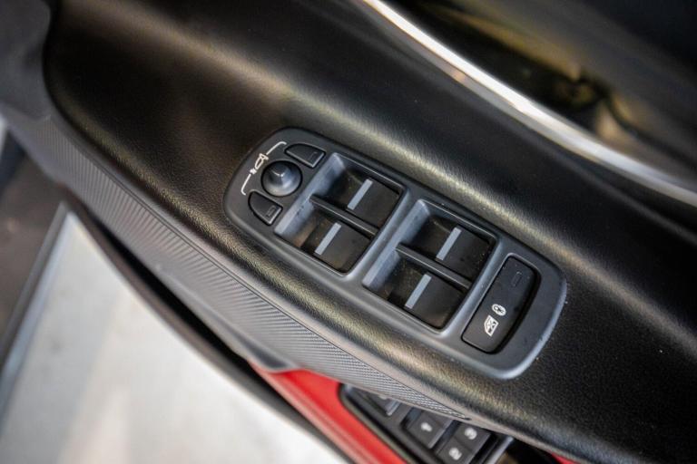 2015 Jaguar XE 2.0d R-Sport Saloon 4dr Diesel Auto Euro 6 (s/s) (180 ps) *Rear Camera + Ke SALOON...