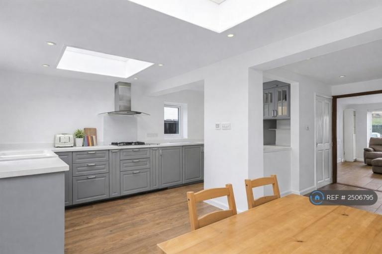 3 bedroom house in Norton Close, Headington, Oxford, OX3 (3 bed) (#2506795)