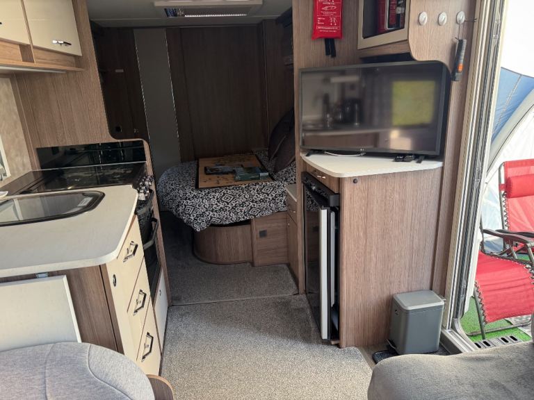 Twin Axle caravan