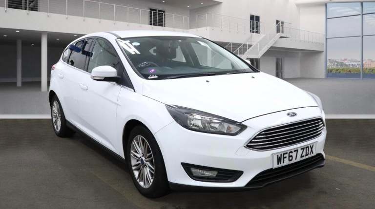 2017 Ford Focus 1.0T EcoBoost Zetec Edition Euro 6 (s/s) 5dr HATCHBACK Petrol Manual