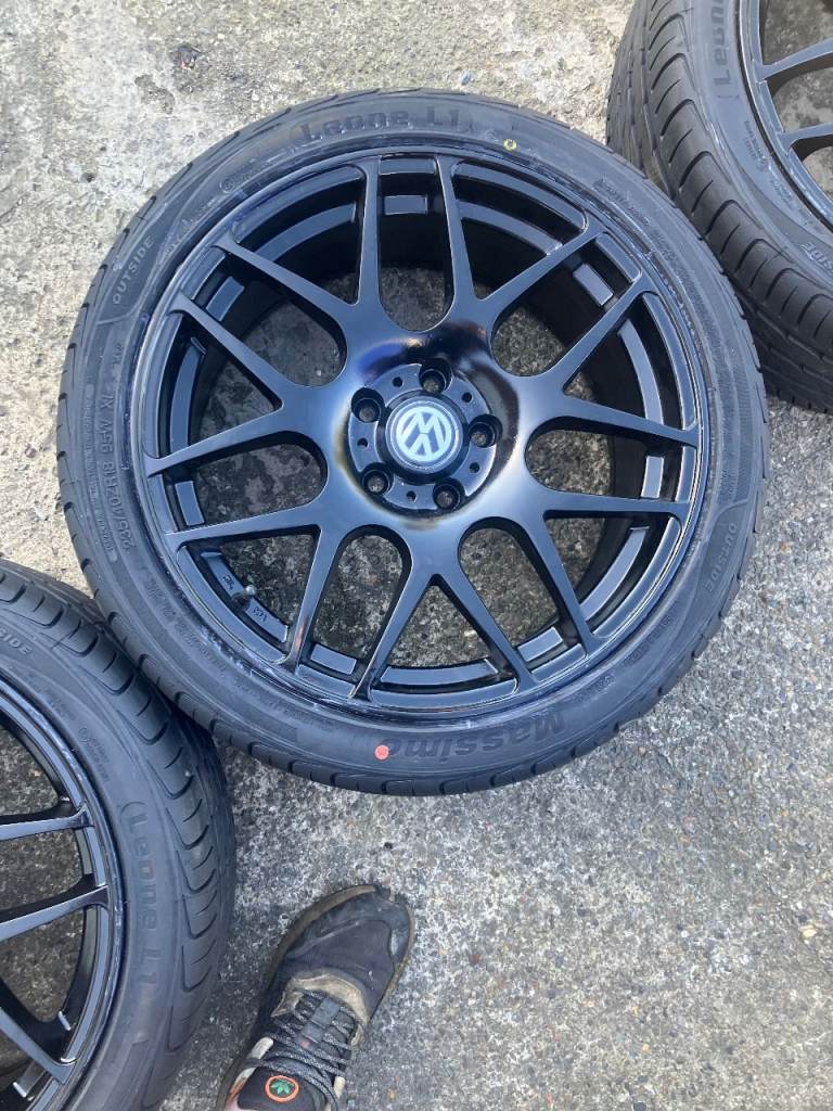 VW Wheels and Tyres