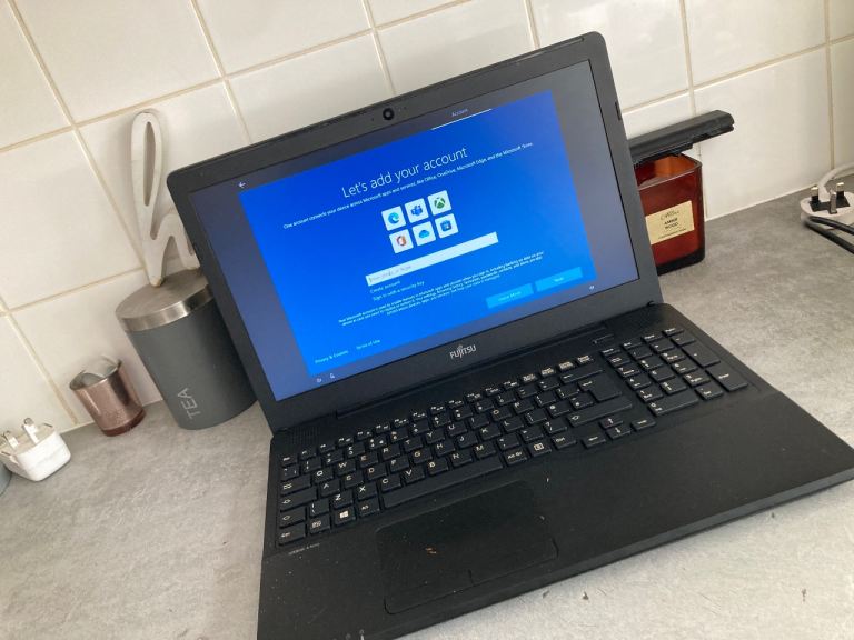 Fully working i5 laptop with charger 6gb ram 1tb hdd £40