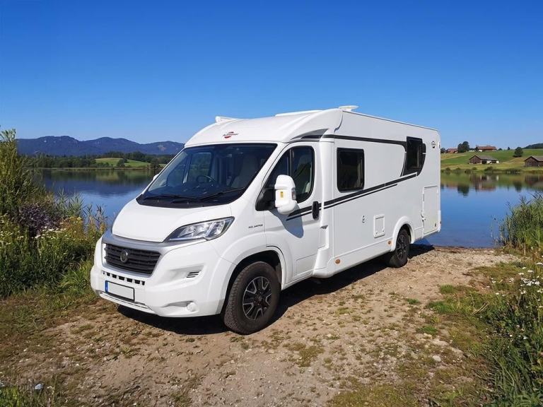 2021 Carado V339