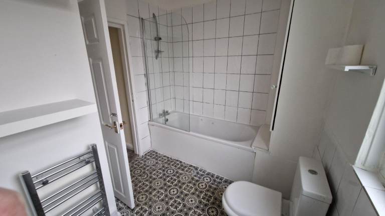 🏡 3 Bedroom Terraced Home for Rent on Clayton Hall Road, Manchester M11