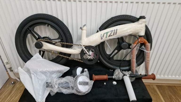 VTZII Balance Bike - White, Brand New in Box