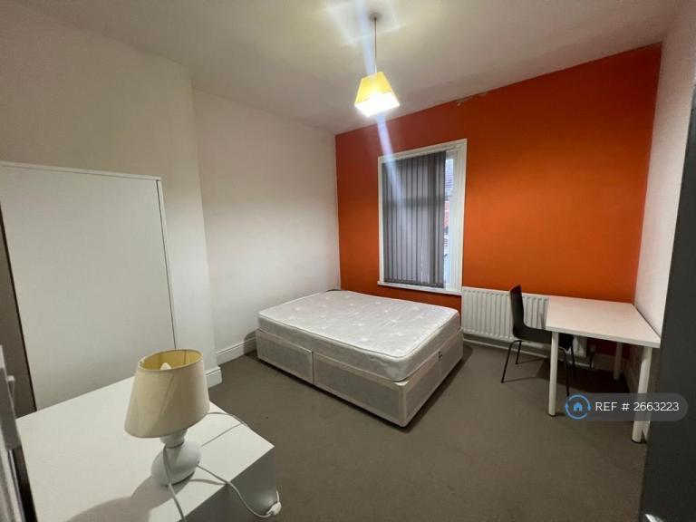 image for 2 bedroom house in Boswell Street, Middlesbrough, TS1 (2 bed) (#2663223)