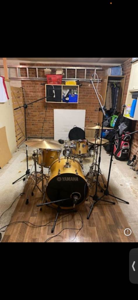 Yamaha Stage Custom Paiste 7 Series Cymbals  All hardware included