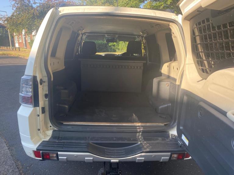 2018 Mitsubishi Shogun 3.2 DI-DC SG2 SUV 5dr Diesel Auto 4WD LWB Euro 6 (187 ps) SUV Diesel Autom...