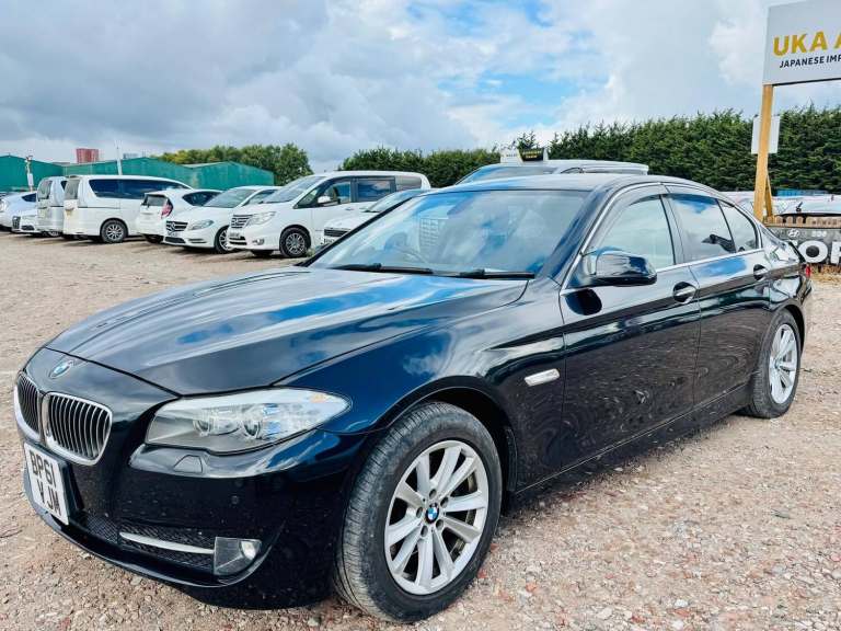 2011 BMW 5 Series 2.5 523i Highline Package Saloon 4dr Petrol Steptronic Euro 5 (204 ps) Saloon P...