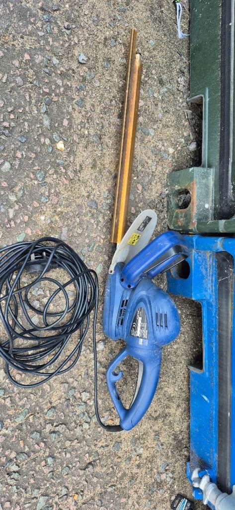 Einhell GC-EH 5747 Electric Hedge Trimmer – Good Condition