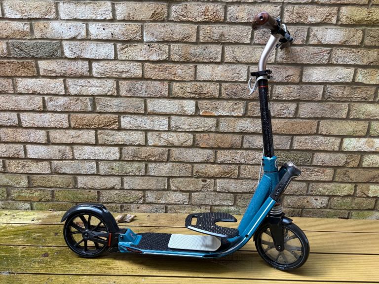 Excellent condition adult decathlon scooter