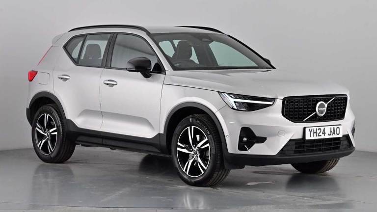 2024 Volvo XC40 2.0 B4P Plus Dark 5dr Auto ESTATE PETROL Automatic