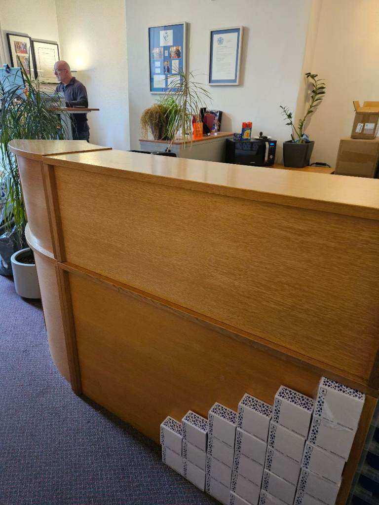 Large reception/office unit - FREE TO COLLECTOR.