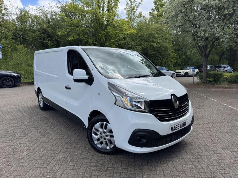  Renault Trafic 1.6 dCi 29 Sport Nav LWB Standard Roof Euro 6 5dr Diesel Manual