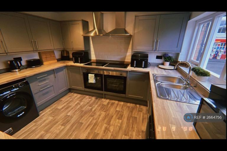 image for 1 bedroom in Heneage Road, Grimsby, DN32 (#2664756)