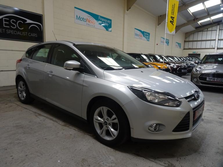 2013 Ford Focus 1.6 125 Zetec 5dr Powershift Automatic *17000 MILES* HATCHBACK Petrol Automatic