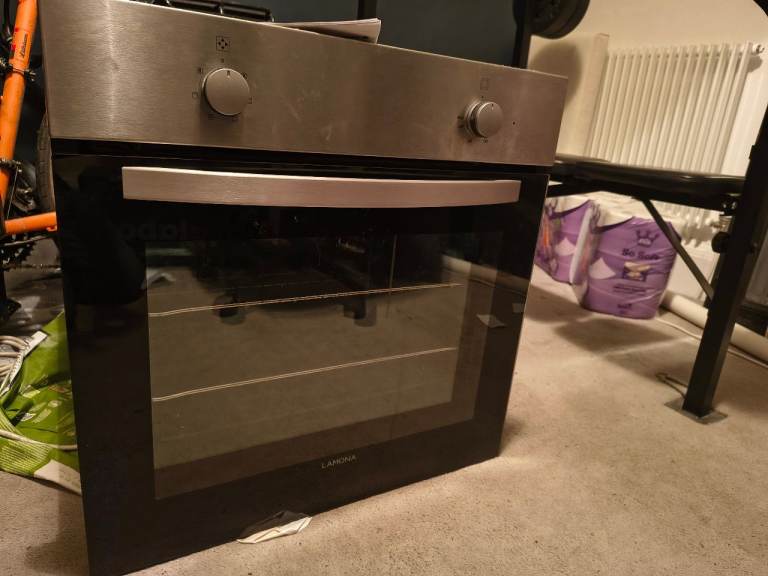 Lamona single oven 