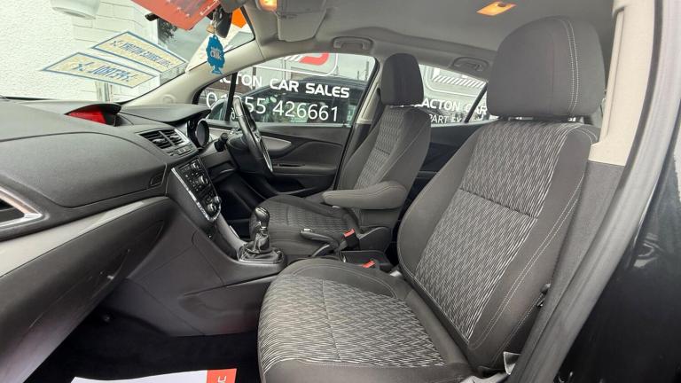 2015 Vauxhall Mokka 1.6i Exclusiv 2WD Euro 6 (s/s) 5dr HATCHBACK Petrol Manual