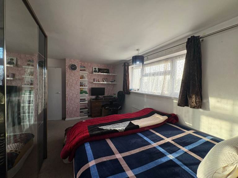 2 Bed Semi detached House for Rent ,Usk Road,Rg30