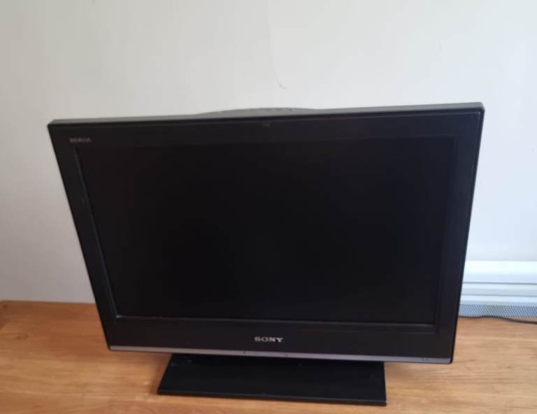 Sony Bravia 26 inch screen TV not smart