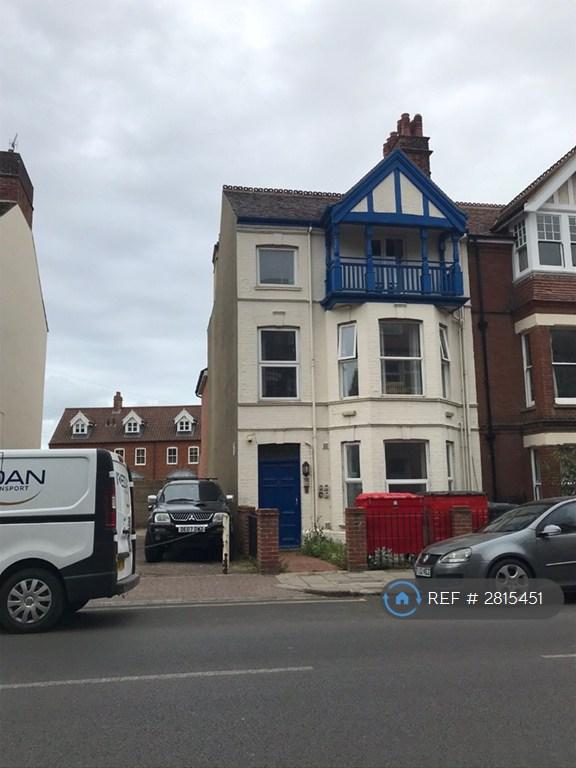 2 bedroom flat in Prince Of Wales Road, Cromer, NR27 (2 bed) (#2815451)