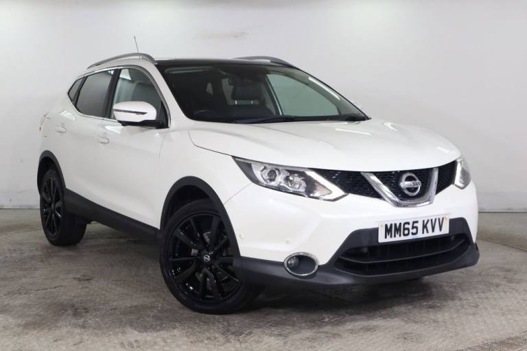 2015 Nissan Qashqai 1.5 dCi Tekna SUV 5dr Diesel Manual 2WD Euro 6 (s/s) (110 ps) HATCHBACK Diese...