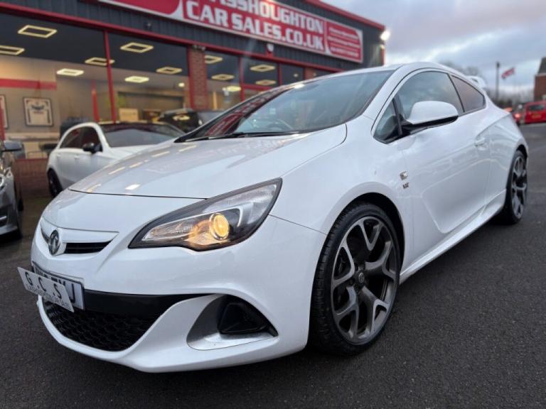  Vauxhall Astra GTC 2.0T 16V VXR 3dr - FSH - Petrol