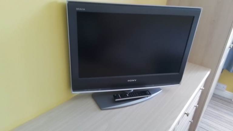 Sony BRAVIA 26-inch LCD Colour TV KDL-26S2010