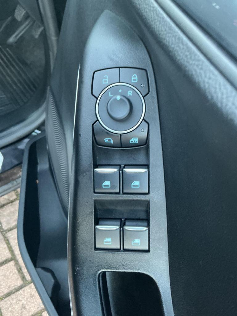 2024 Ford Puma 1.0 EcoBoost Hybrid mHEV 155 ST-Line X 5dr HATCHBACK PETROL Manual