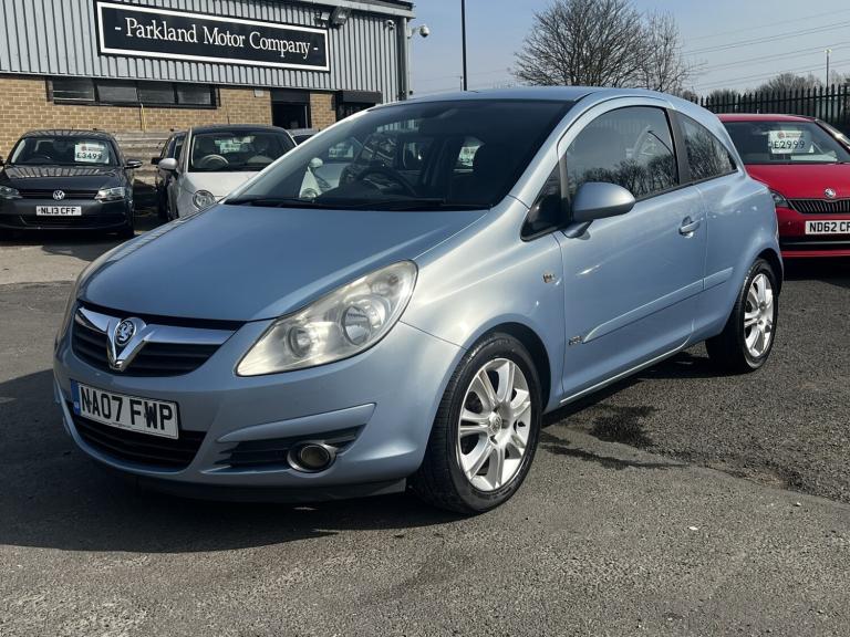 VAUXHALL CORSA 1.2 i 16v Design 2007