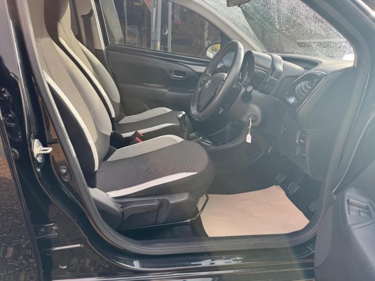 2017 Toyota Aygo 1.0 VVT-i x-press Euro 6 5dr Petrol