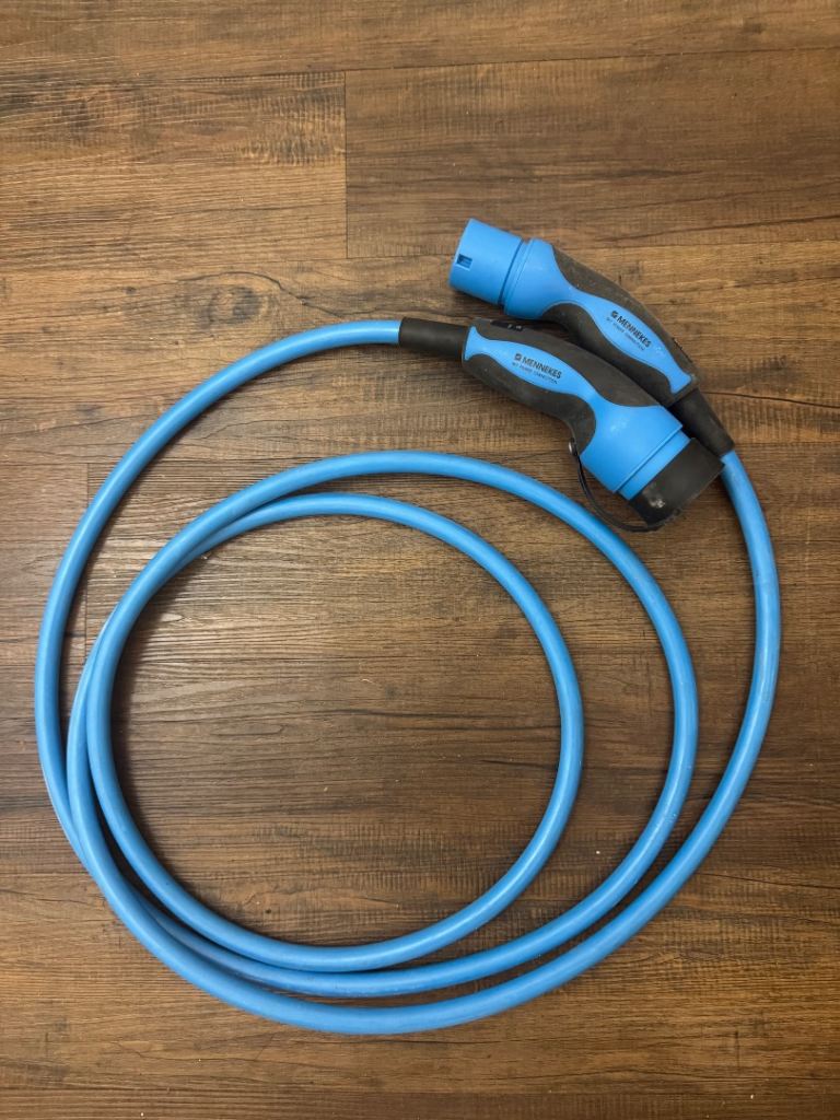 Mennekes Type 2 EV Charging Cable – 4 m – 32A 