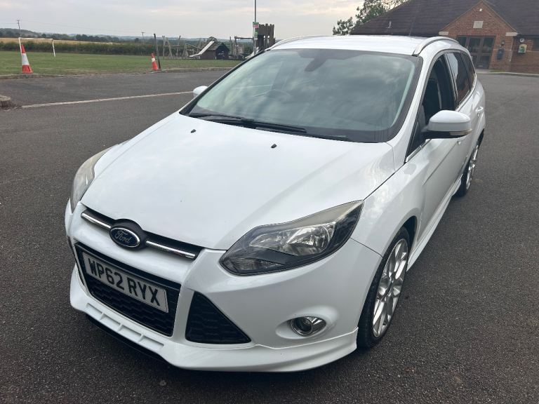 Ford, FOCUS, Estate, 2013, Manual, 998 (cc), 5 doors